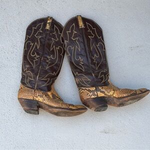 Dan Post Tan Heeled Boots